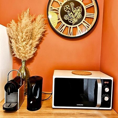 Charmant Studio En Plein Centre Ville De Chartres Apartment Ngoại thất bức ảnh
